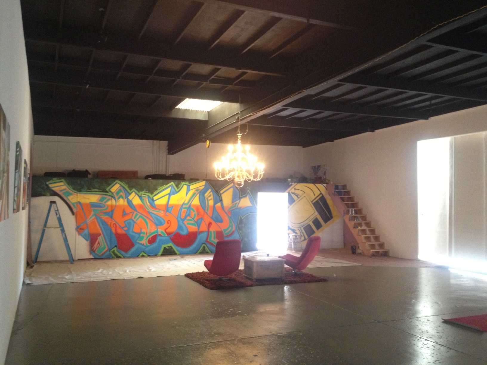 graffiti-artist-palette-ultimate-man-cave
